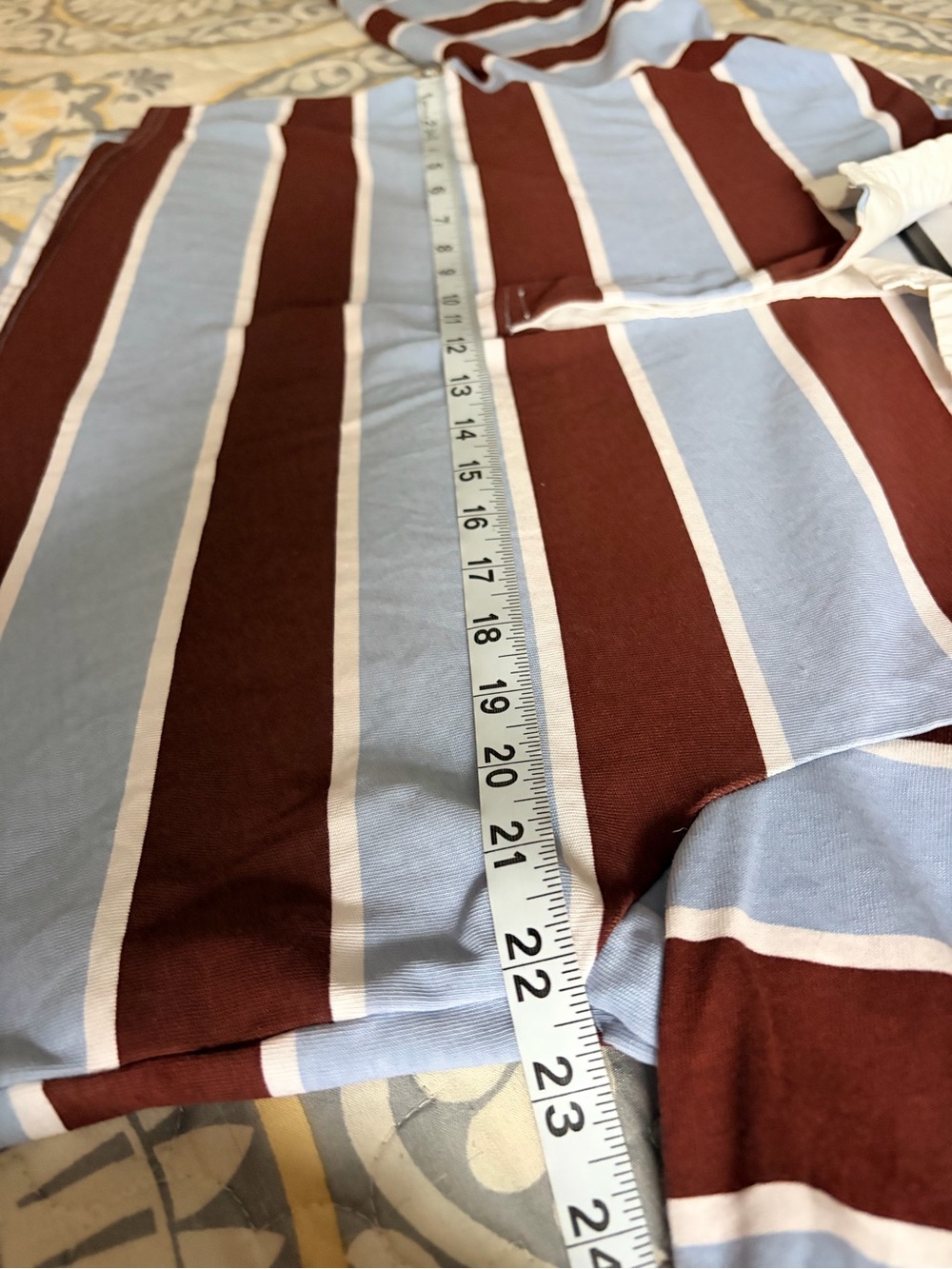 Universal Thread Striped Rugby Polo Cropped Top, Size Large - Picture 8 of 9